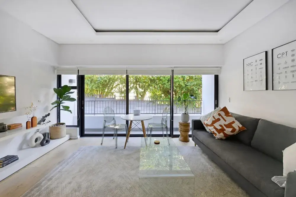 Modern Sea Point Apartment Rooftop Pool