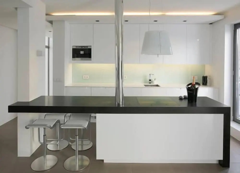 Thomsen Apartments