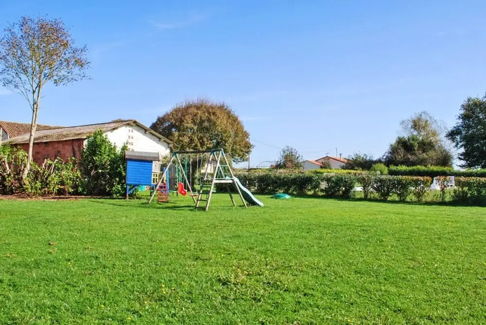 House With one Bedroom in Brux, With Pool Access, Enclosed Garden and