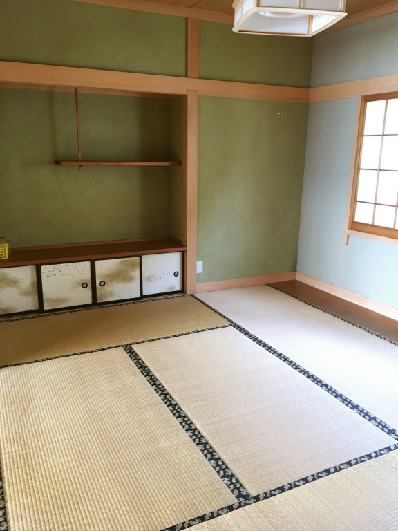 Guest House F & R