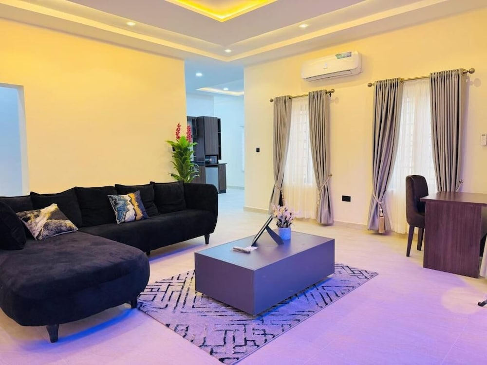 Stay AT Margarets Serviced Apartment