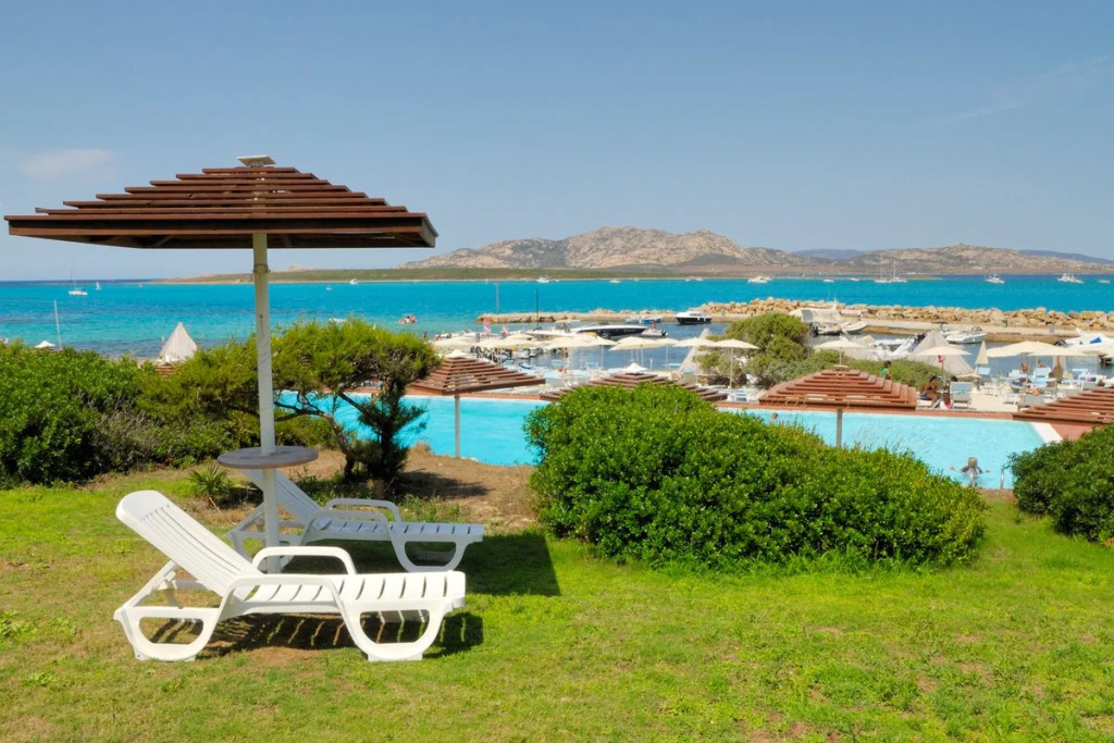 Cala Rosa Club Hotel