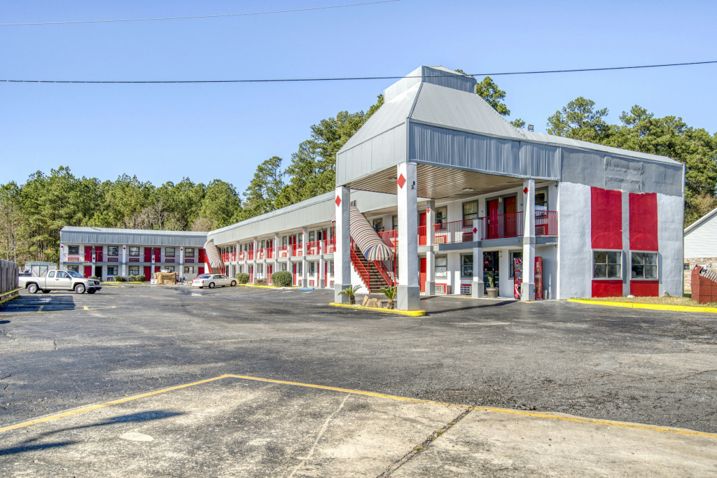 OYO Hotel Pineville LA Hwy 165