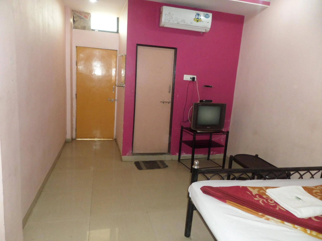 Hotel Yashraj Palace