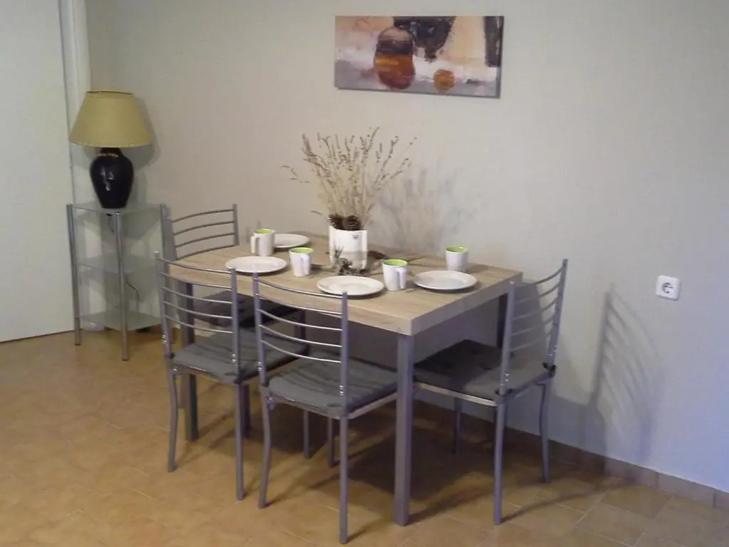 Beachfront Home For 4, Kalifteri Beach, Afissos
