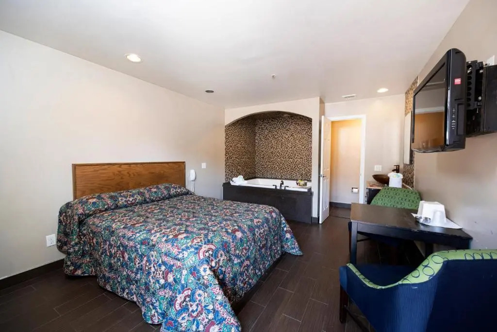 Post Road Inn Motel