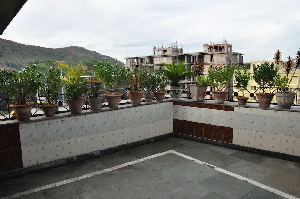 Hotel Aastha