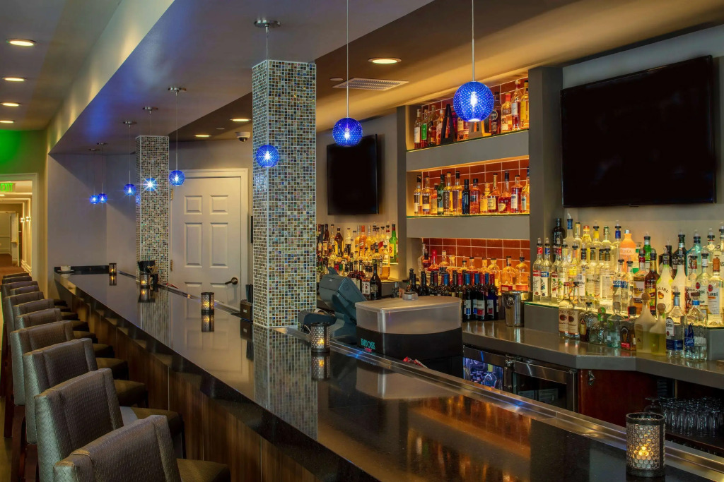 Collegian Hotel & Suites, Trademark Collection by Wyndham