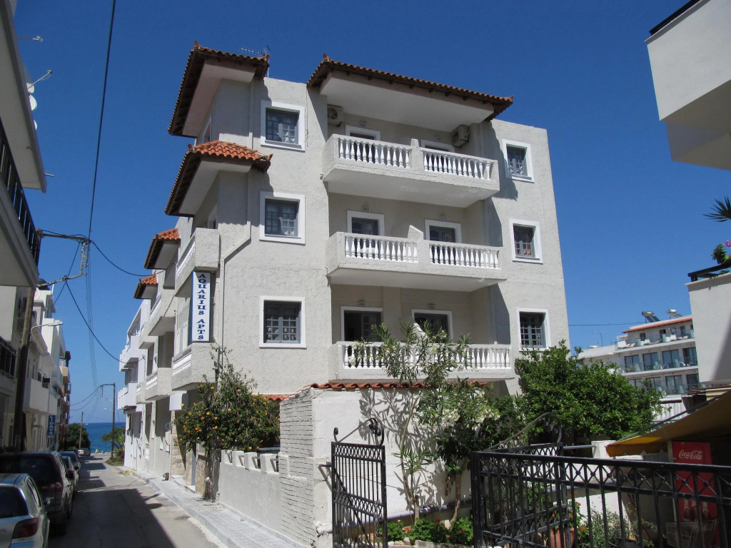 Aquarius Apartments