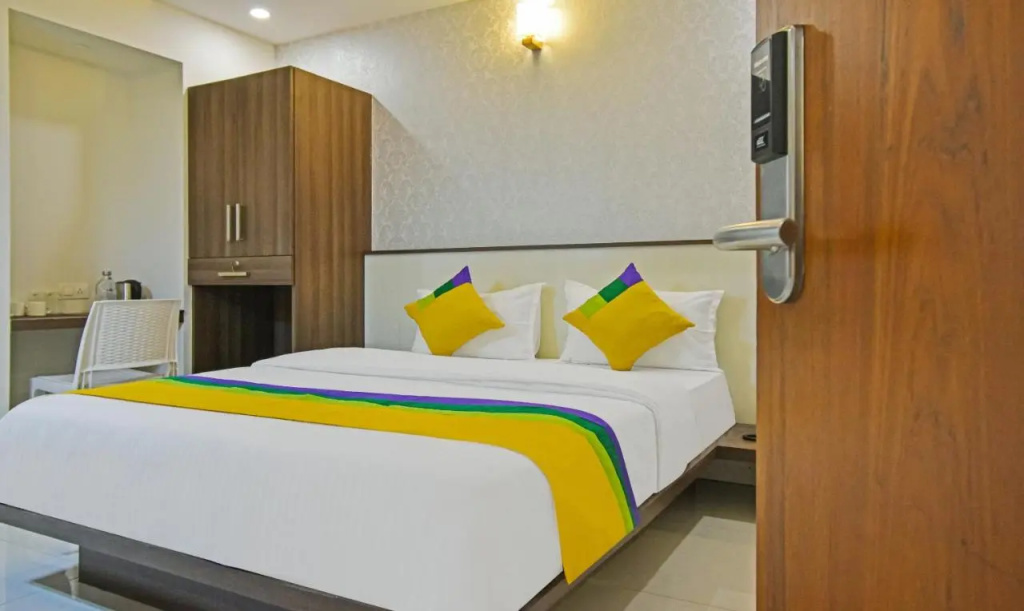 Itsy Hotels Deluxe Inn