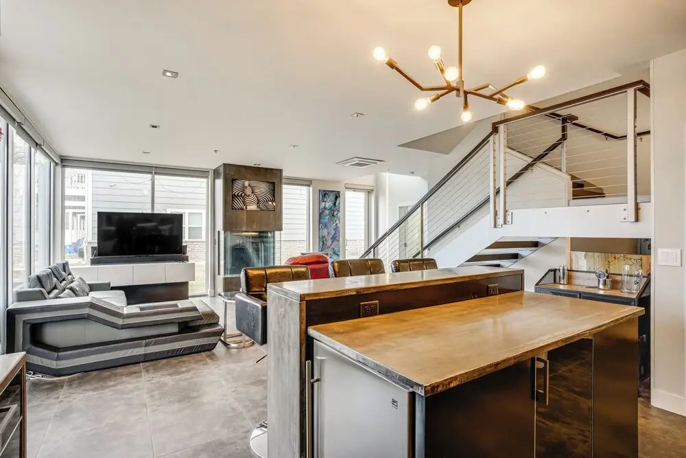 Road America Retreat: Modern Villa w/ Garage