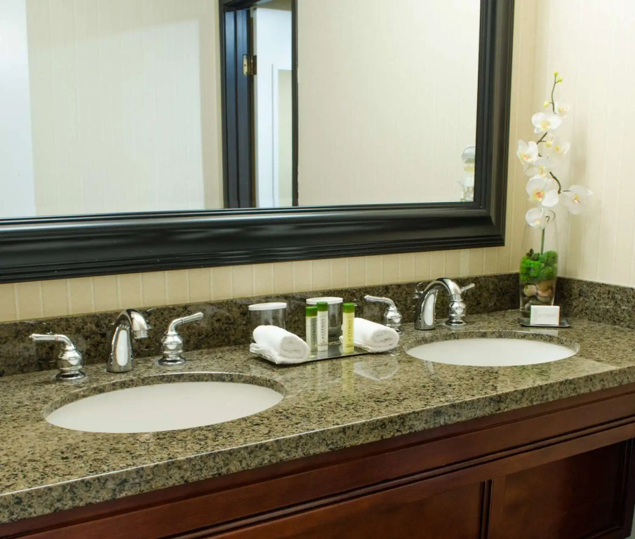 DoubleTree Suites by Hilton Tucson Airport