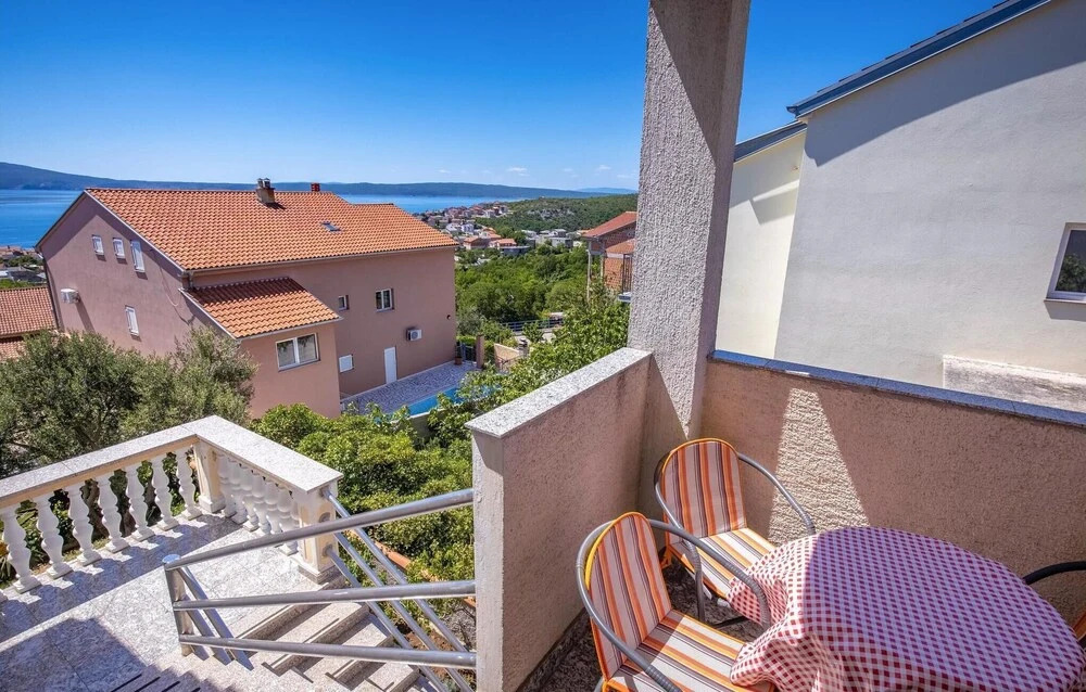 Stunning Apartment in Novi Vinodolski With Wifi and 4 Bedrooms