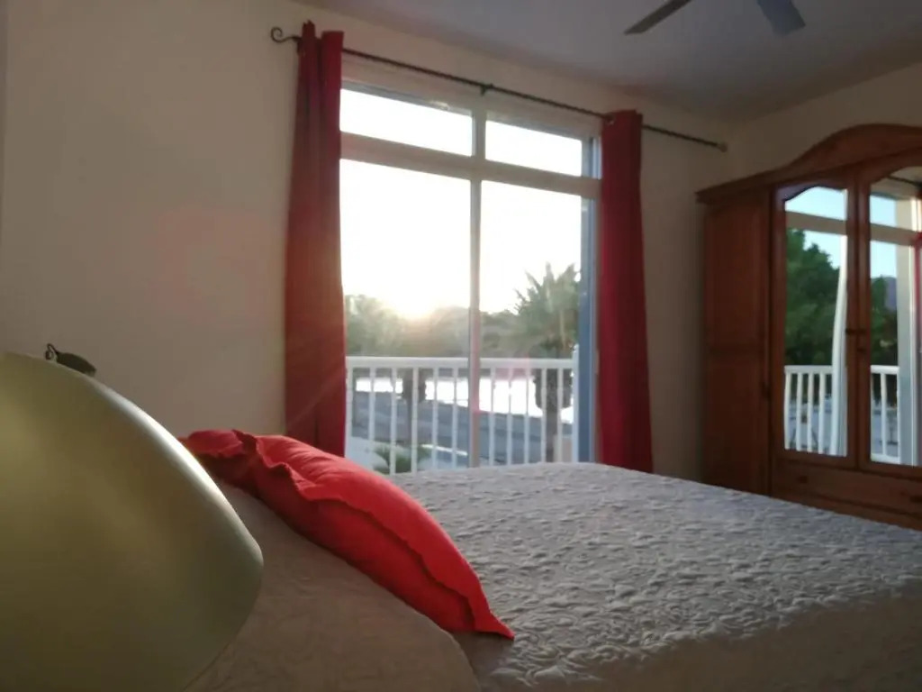 LA ORILLA BEACH HOUSE