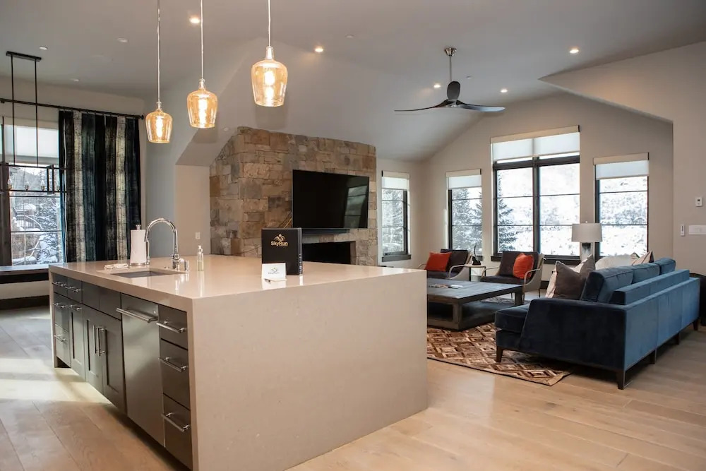 1242 Westhaven Circle 4 Bedroom Townhouse by Redawning