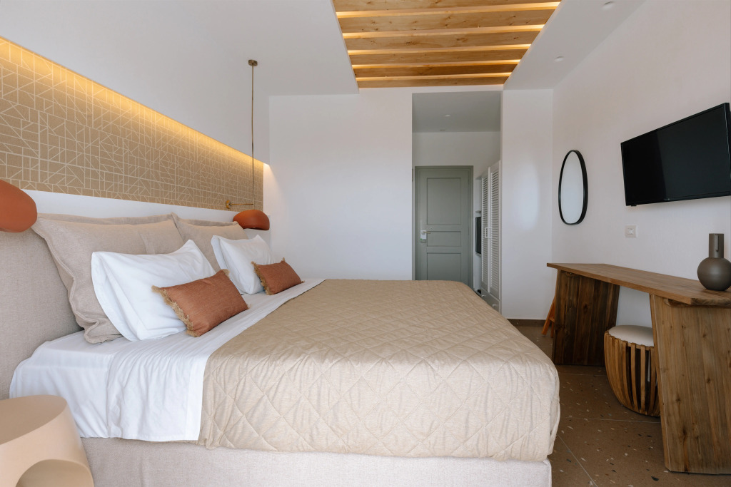 Pnoi Hotel