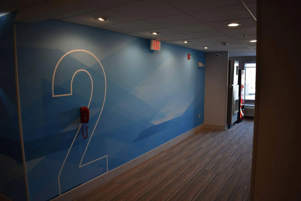 Holiday Inn Express & Suites Parkersburg East by IHG