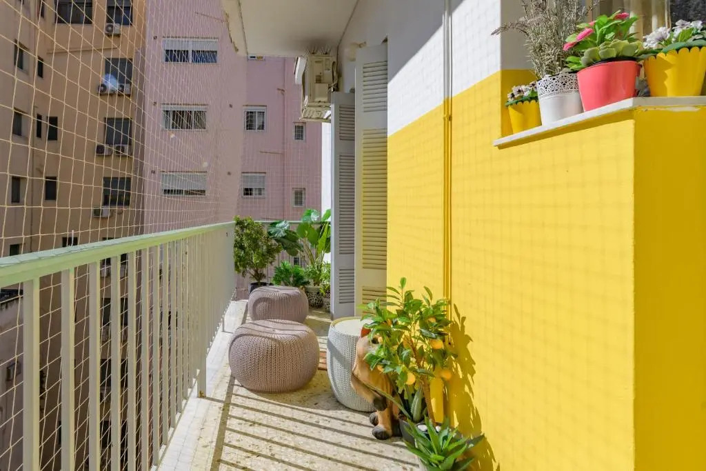 Brand new, sunny & comfy flat @ Koukaki up to 8ppl