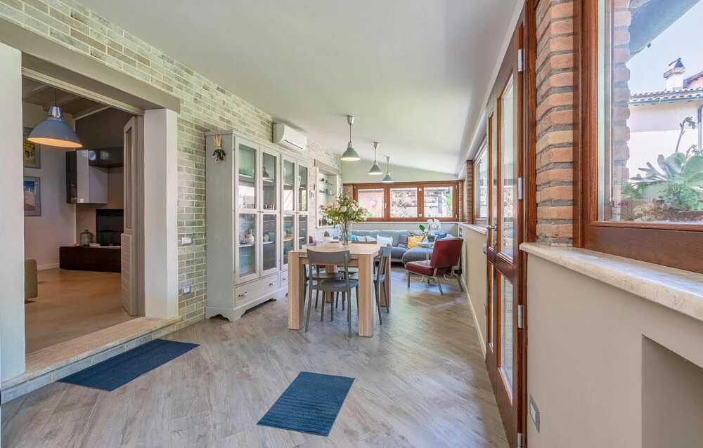 Stunning Home In Orte