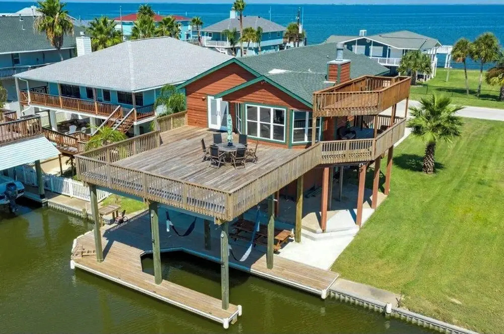1 Mi to Sea Isle Beach: Canal-front Gem w/ Dock!