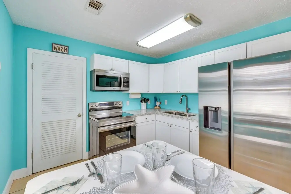 Steps to Sand! PCB Family Haven w/ Furnished Patio