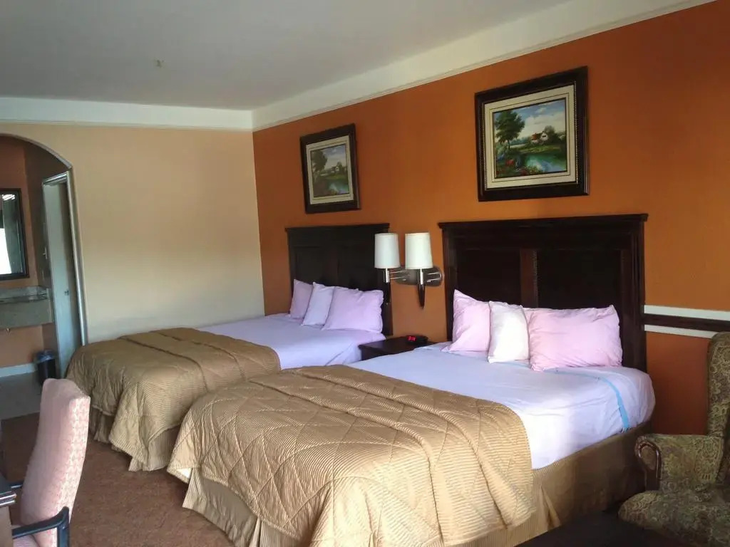 Scottish Inn and Suites Alvin