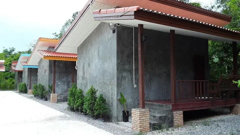 Bann Chansabai Resort