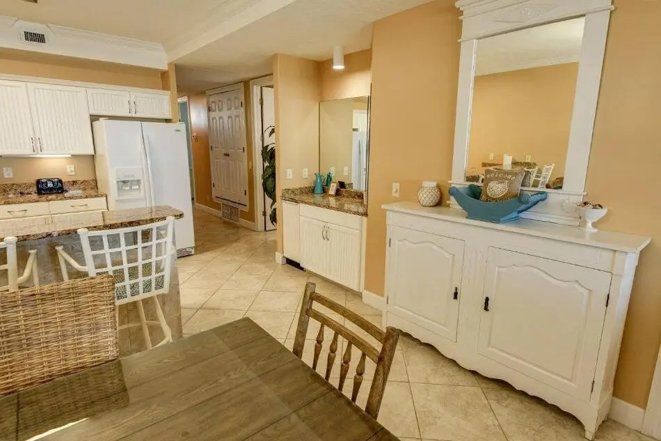 Grand Pointe 411