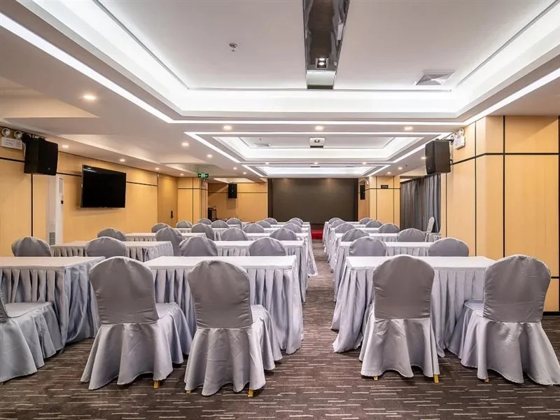Yahao Garden Hotel (Shenzhen Songgang Metro Station)