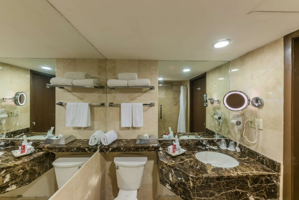Wyndham Garden Guadalajara Expo Plaza del Sol