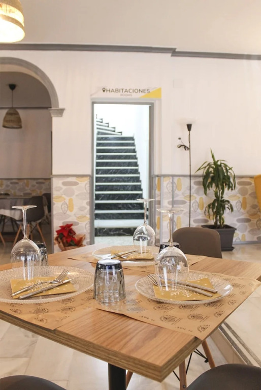 Hotel Restaurante Vía Sevilla - Cádiz by MA 22 Puntos