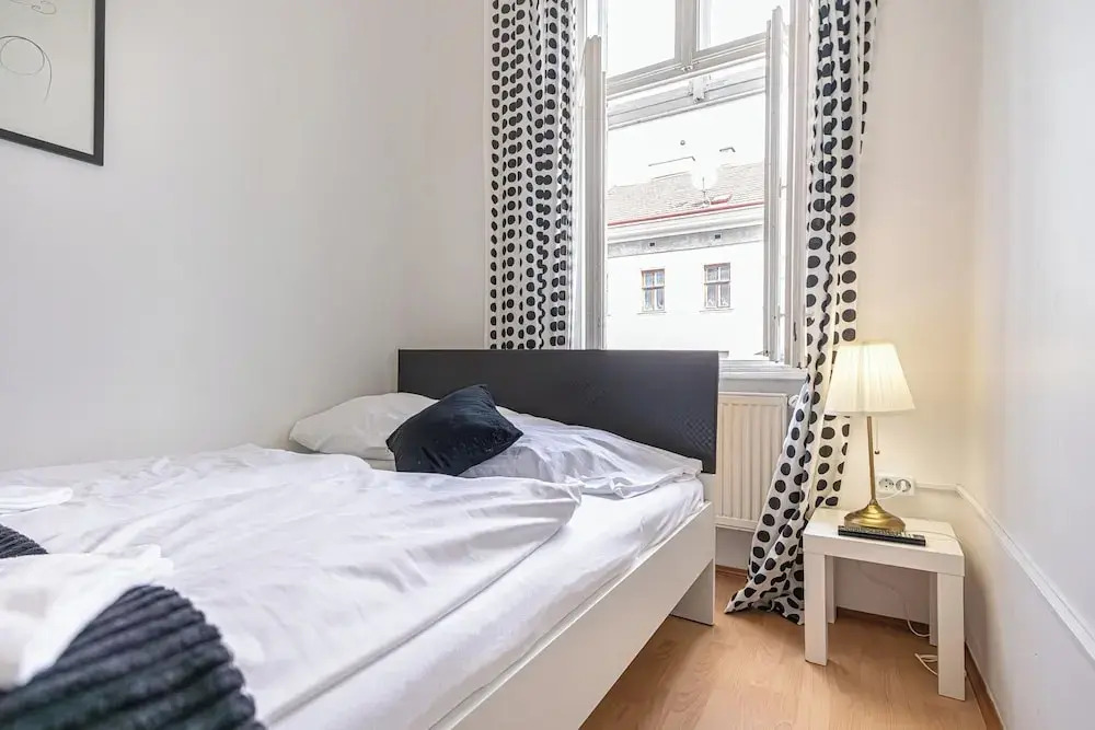 Long Stay 3BR Apartment Near Center