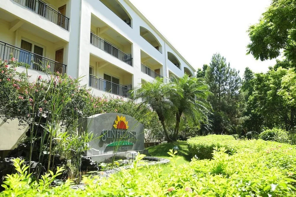 Sunflower Hotel & International Village