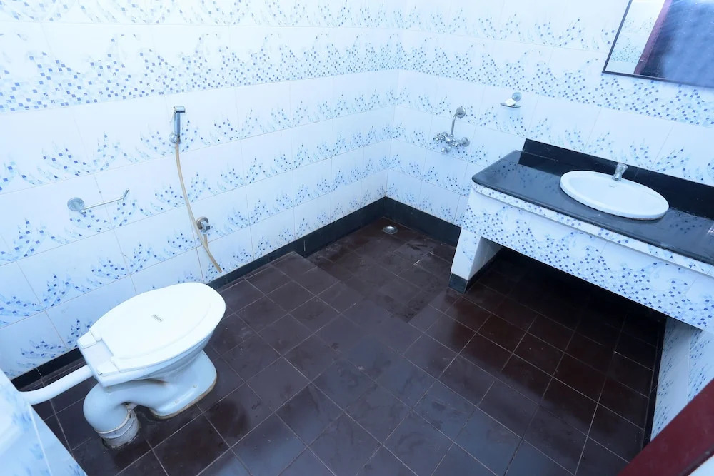 OYO 23594 T S Holiday Home Resort