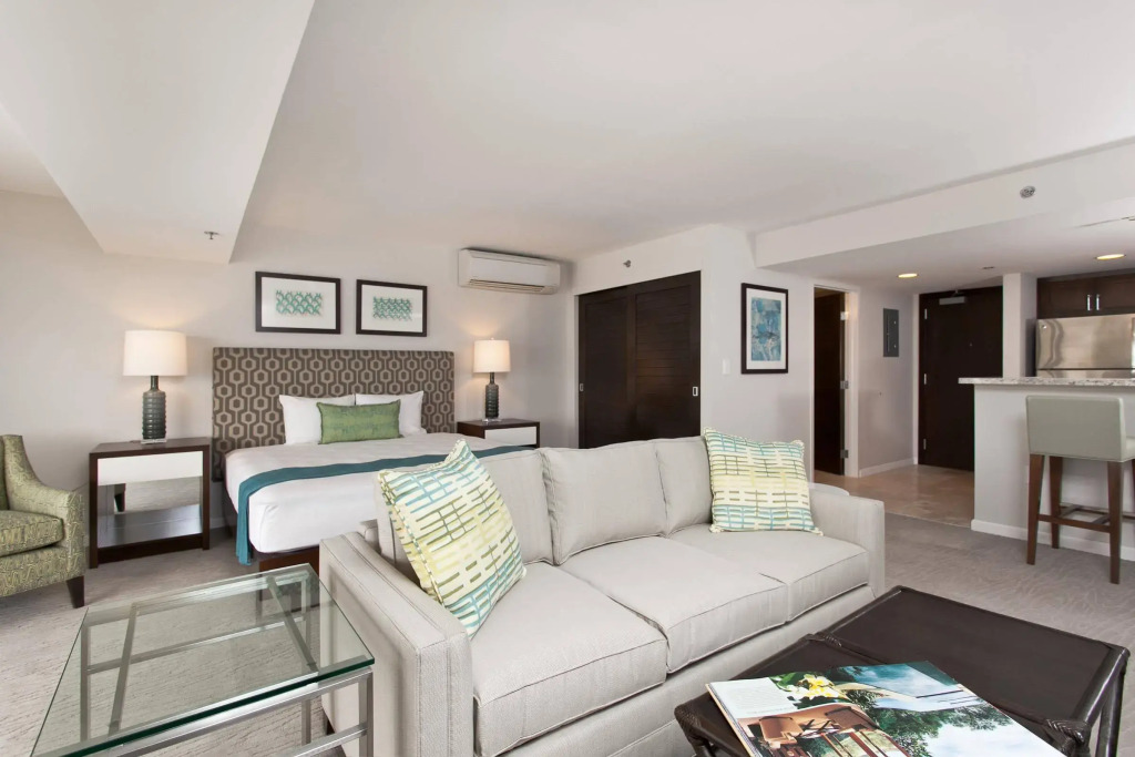 Ilikai Hotel & Luxury Suites