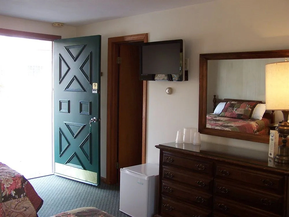 The Kancamagus Lodge