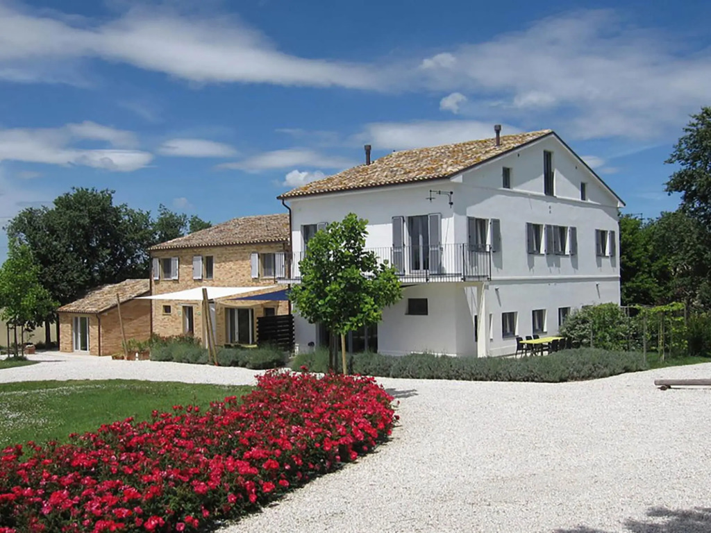 Scenic apartment in Belvedere Ostrense with private pool