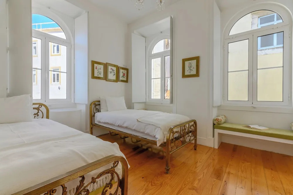Portas do Castelo Apartments