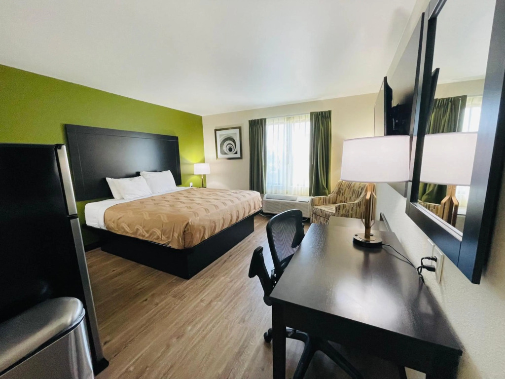 Quality Inn & Suites Lake Charles South