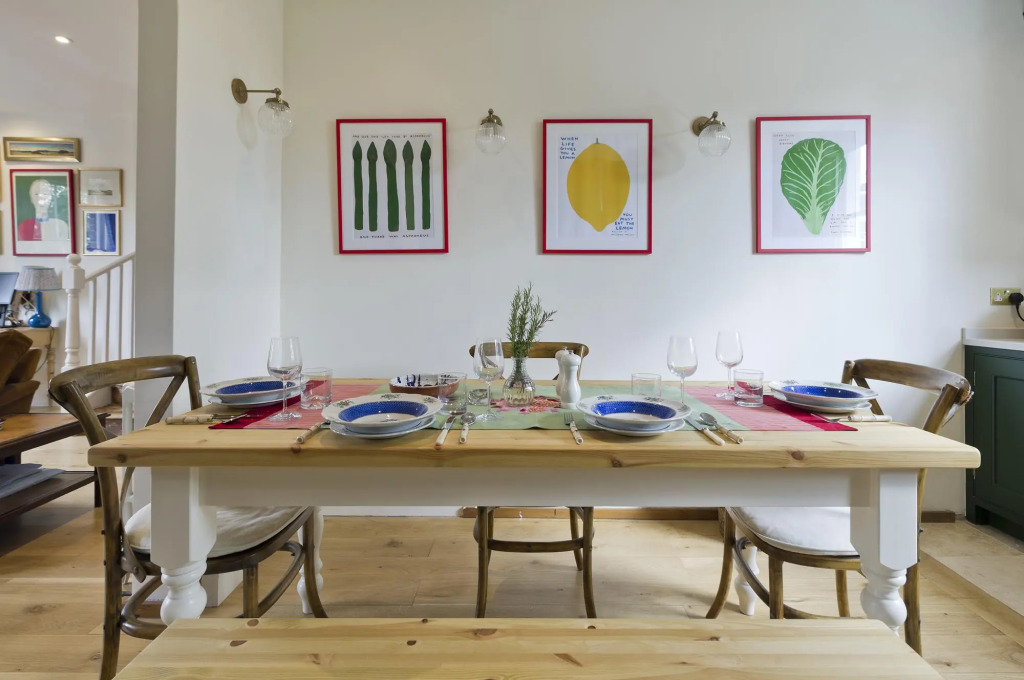 Delightful Apartment in Brackenbury Village Near Hammersmith by Underthedoormat