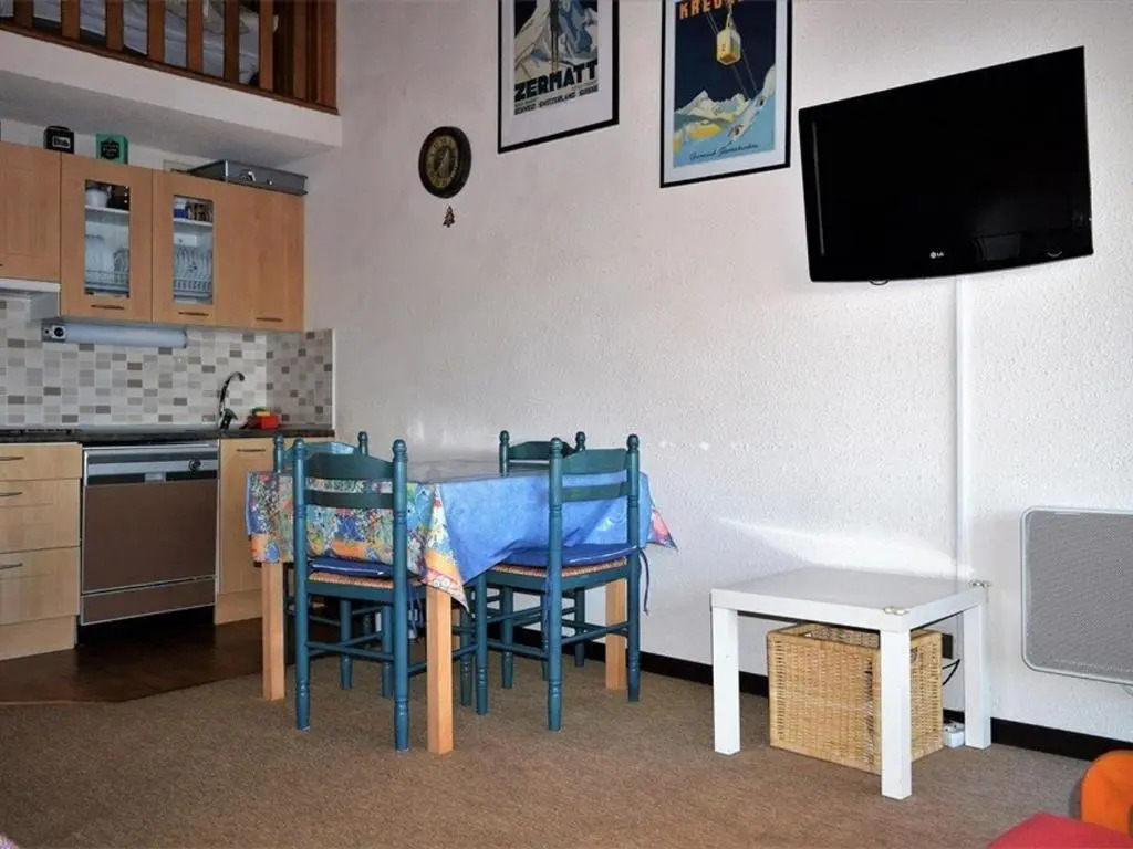 Appartement Font-Romeu-Odeillo-Via, 2 pièces, 7 personnes - FR-1-580-27