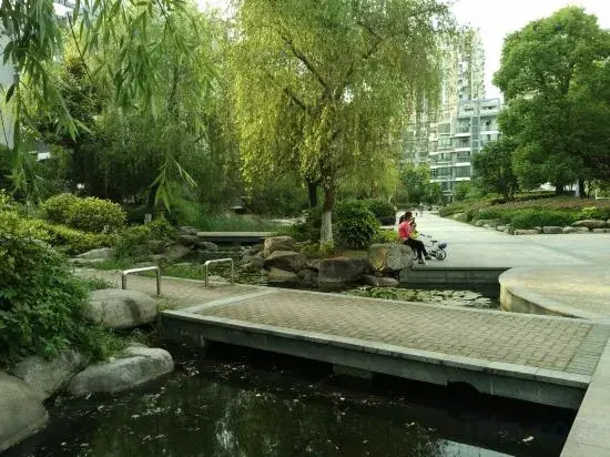 Aijia Family Apartment