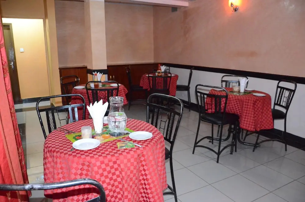 Chomba Hotel