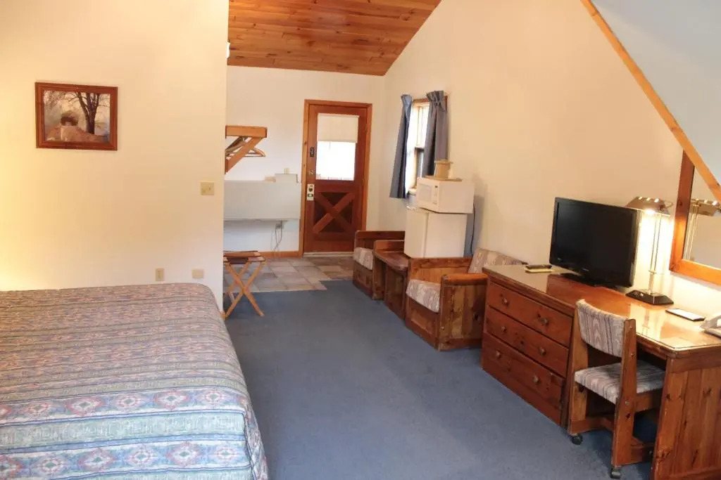 Nootka Lodge