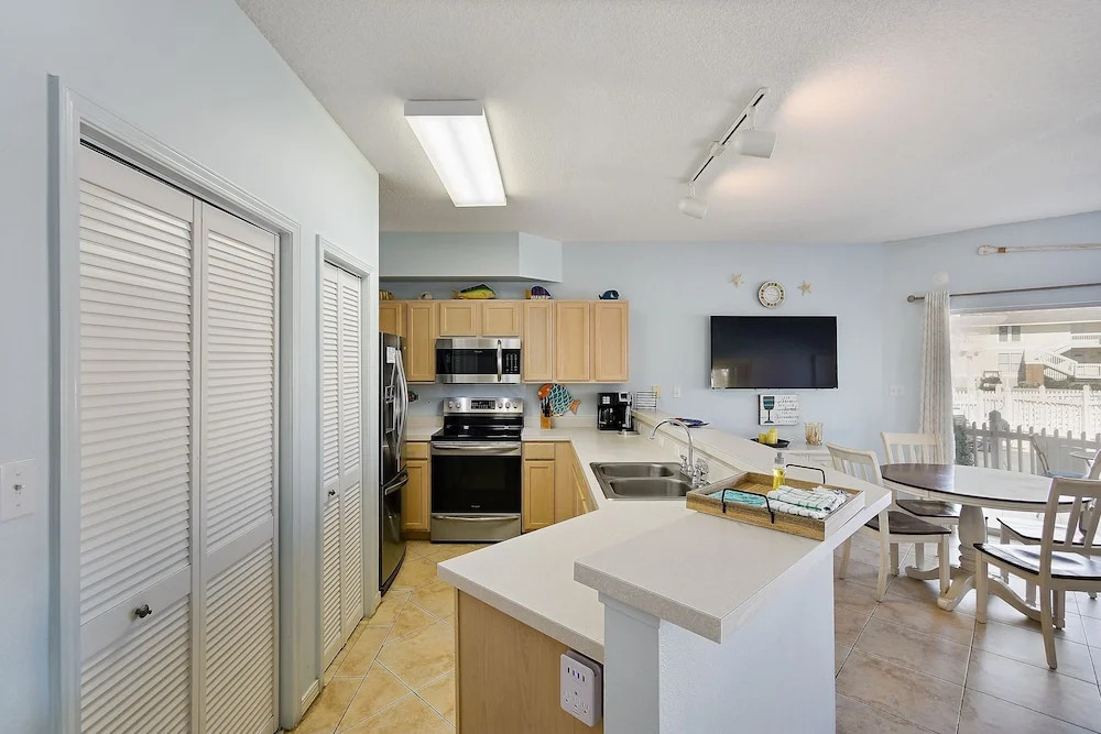 Sandpiper Cove 9133 1 Bedroom Condo by RedAwning