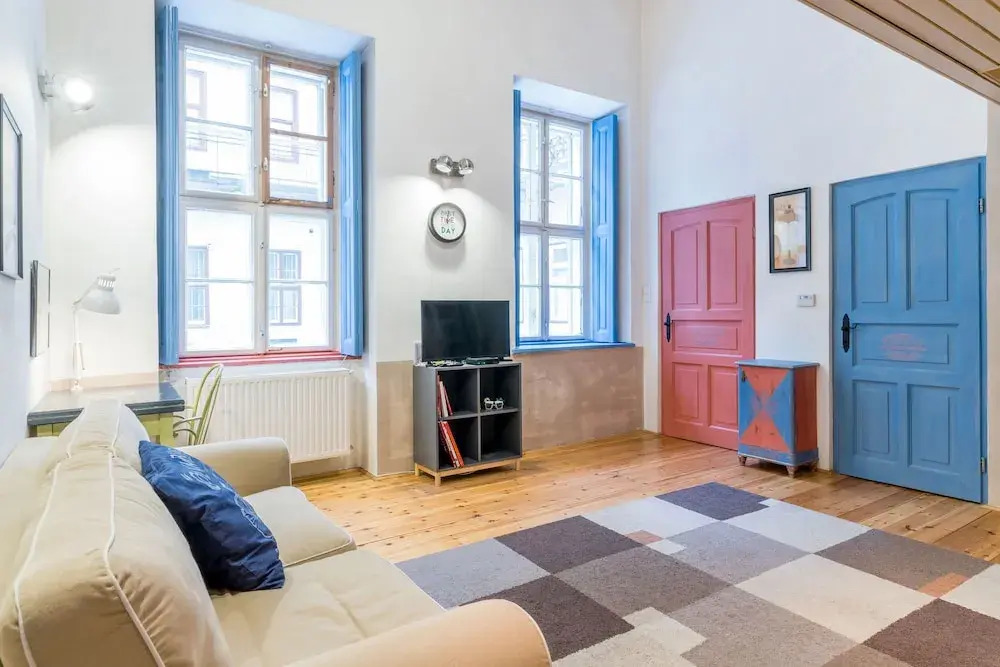 Budget Apartment by Hi5-Kiraly 99