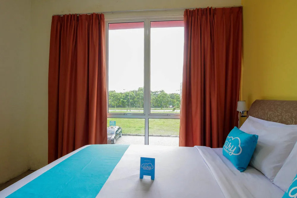 Blitz Hotel Batam Near Sultan Mahmud Ri'ayat Shah