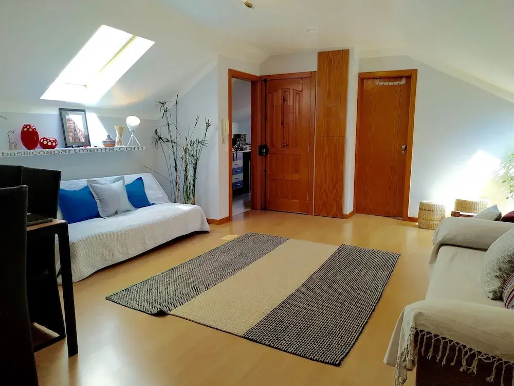 Studio for two next to Alfama and flea market