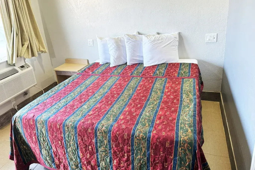 Xpress Inn & Extended Stays