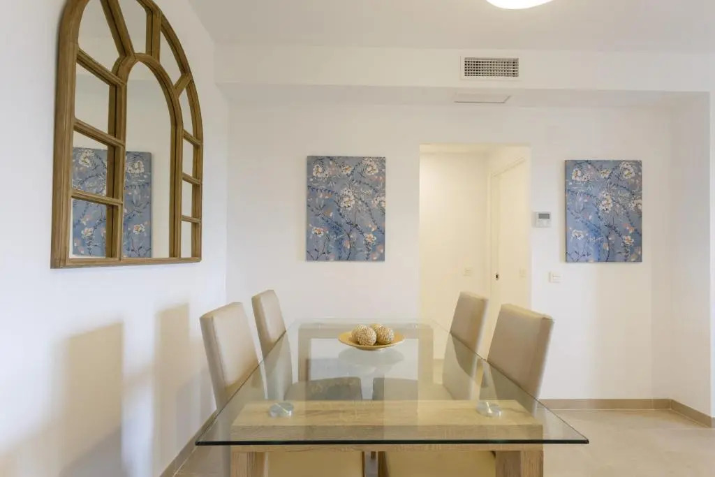 PALMERAS-CANDOR free parking by Cadiz4Rentals